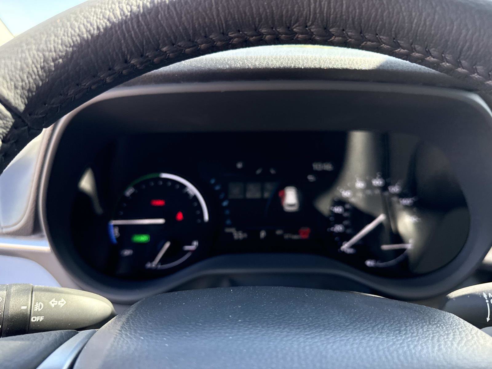 Used 2025 Toyota Sienna XLE image 23