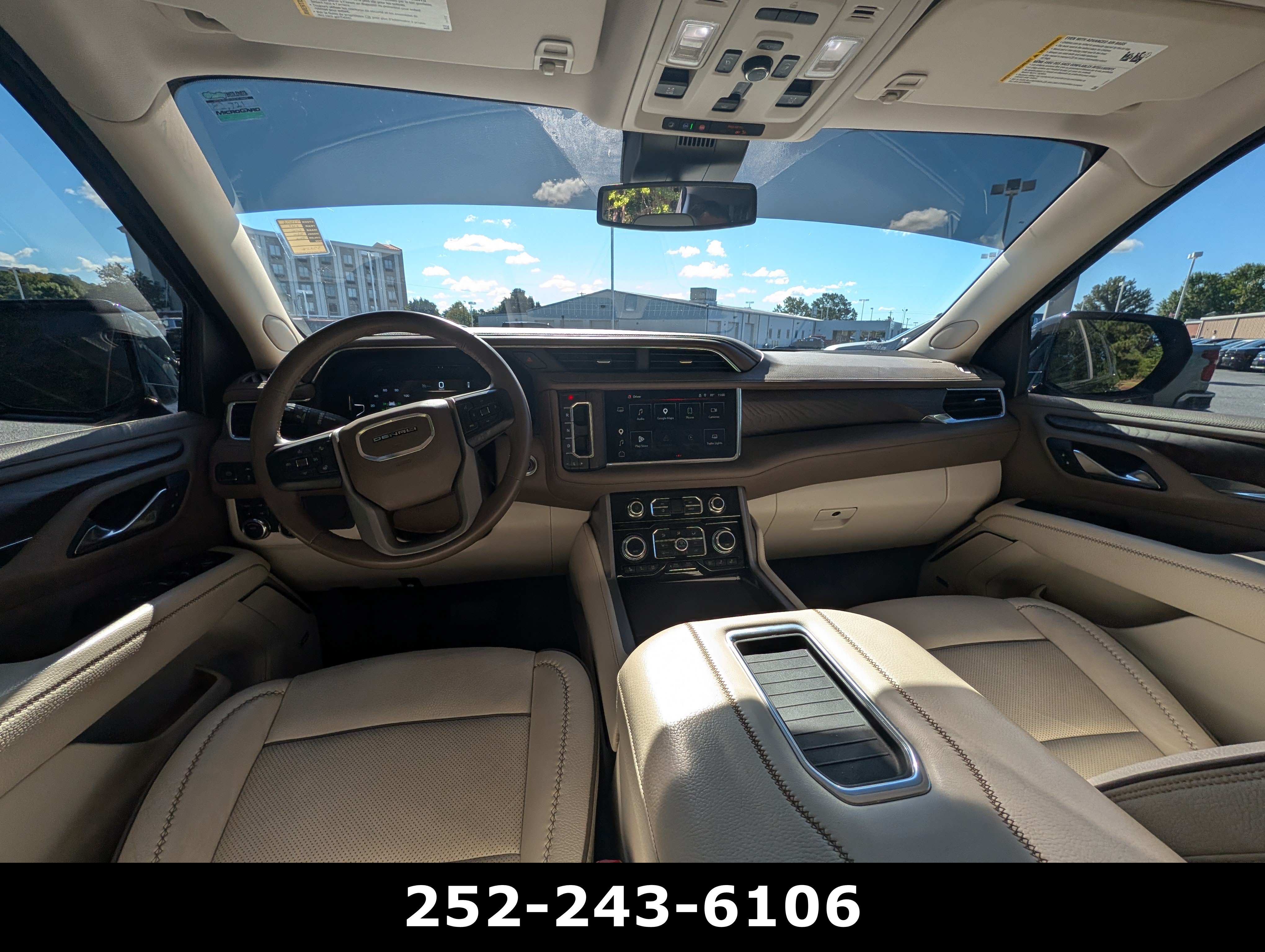 Used 2023 GMC Yukon XL Denali AWD/4WD image 12