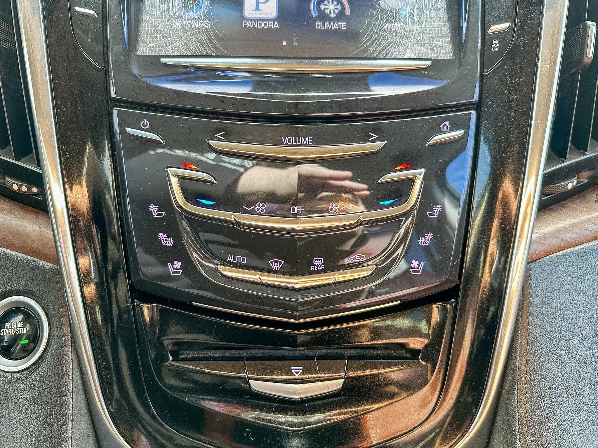 Used 2016 Cadillac Escalade Premium AWD/4WD image 20