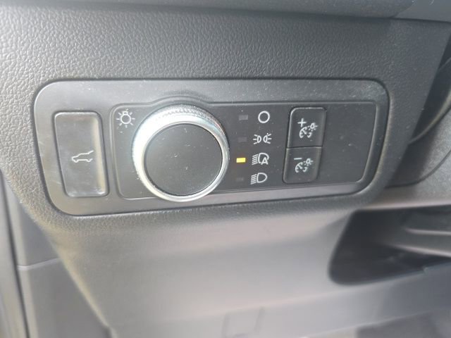 Used 2022 Ford Escape SE w/ SE Sport Appearance Package image 13