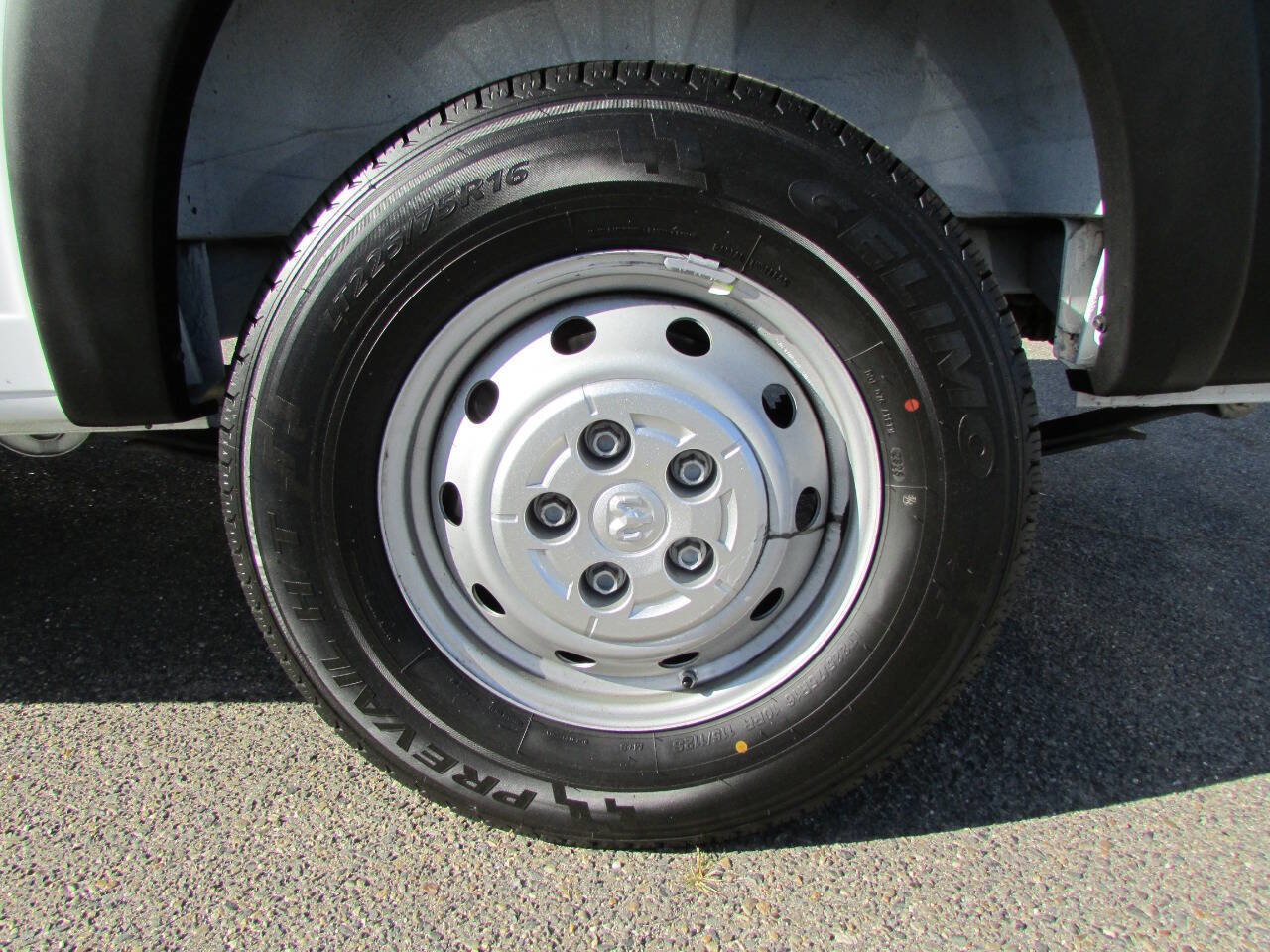 Used 2023 RAM ProMaster 2500 image 10