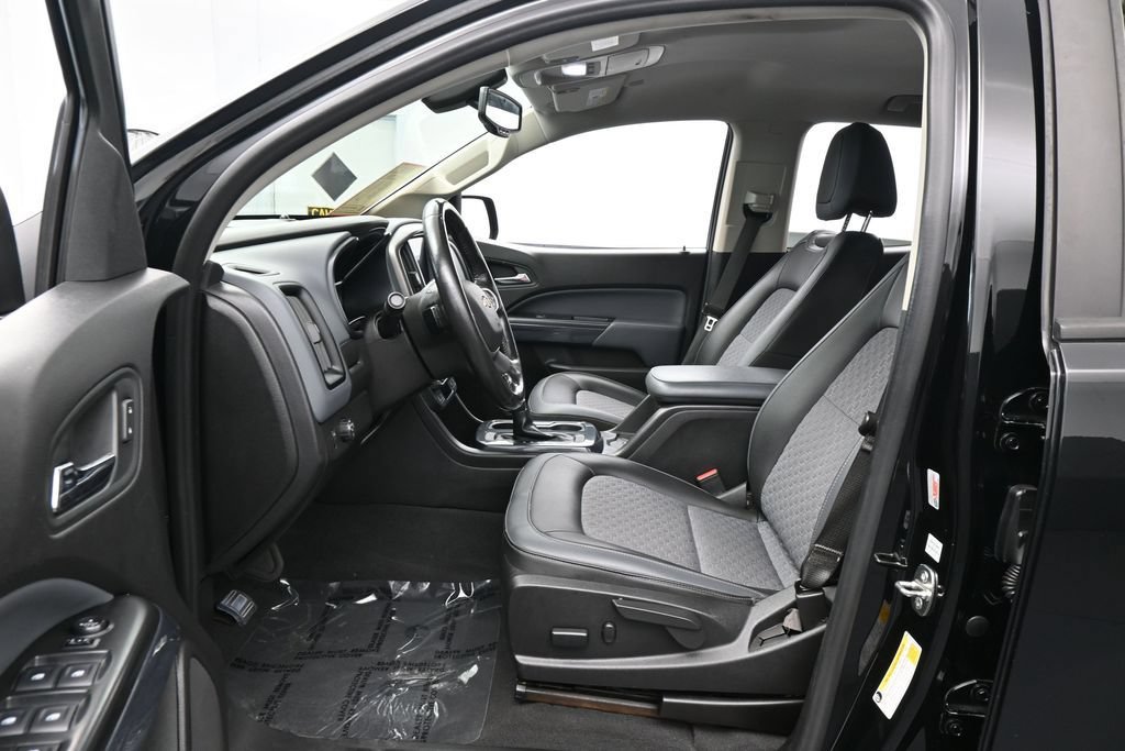 Used 2019 Chevrolet Colorado Z71 RWD image 11