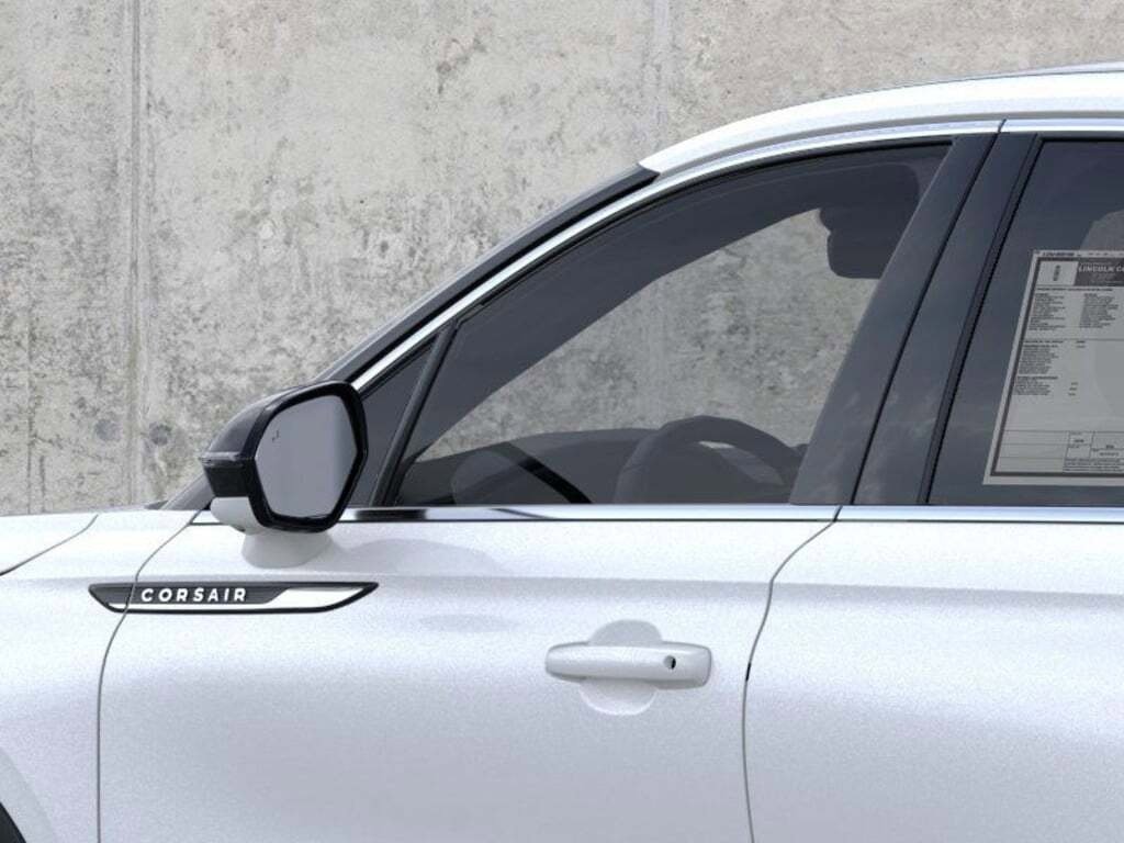 New 2025 Lincoln Corsair FWD w/ Equipment Group 101A image 42