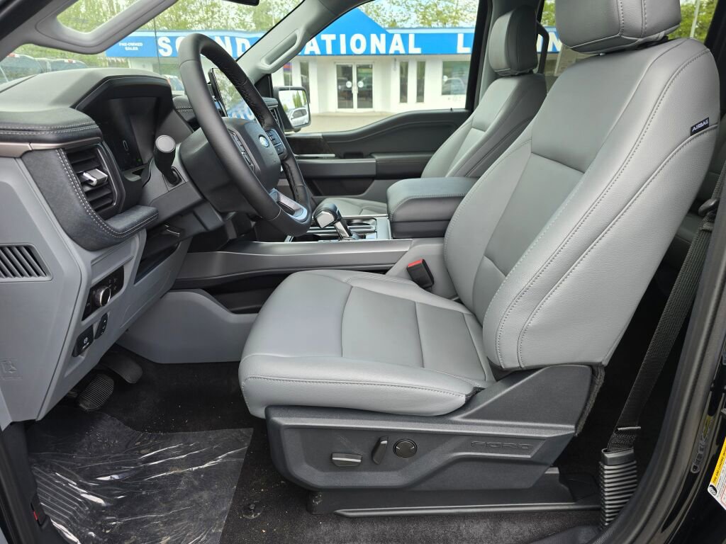 New 2025 Ford F150 Lightning Flash AWD/4WD image 14