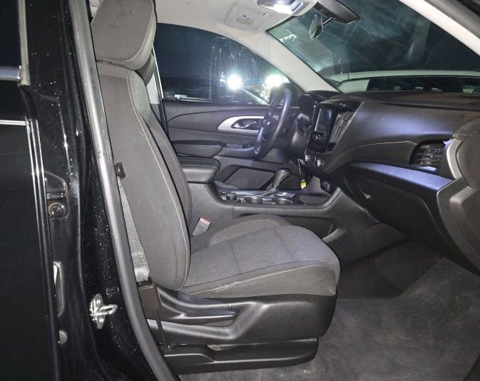 Used 2019 Chevrolet Traverse LS w/ LPO, Blackout Package image 11