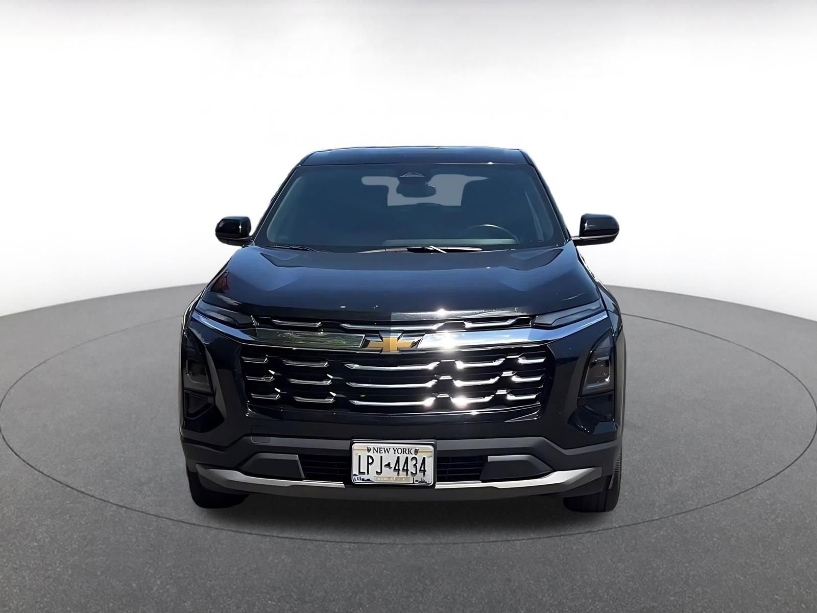 Used 2025 Chevrolet Equinox LT FWD image 4