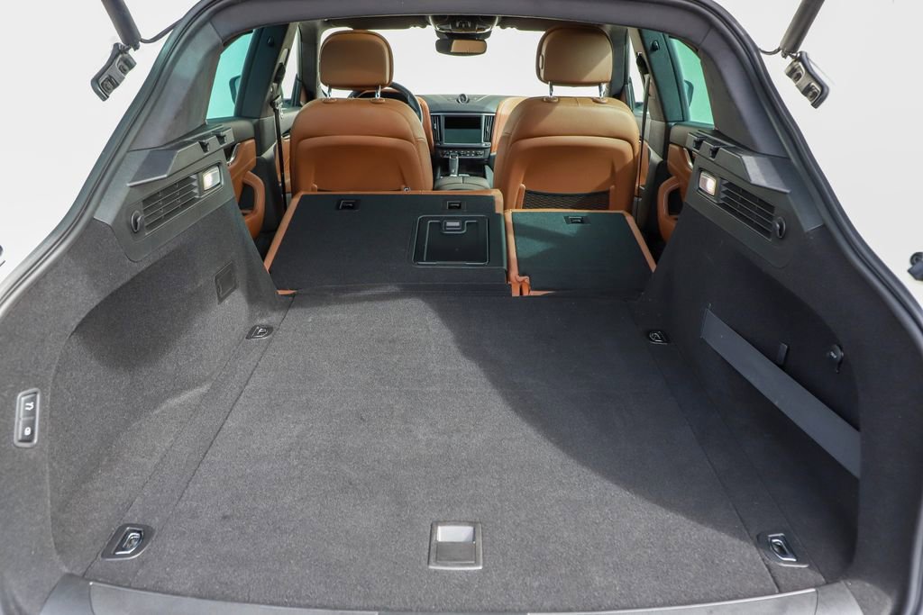 Used 2022 Maserati Levante GT image 45