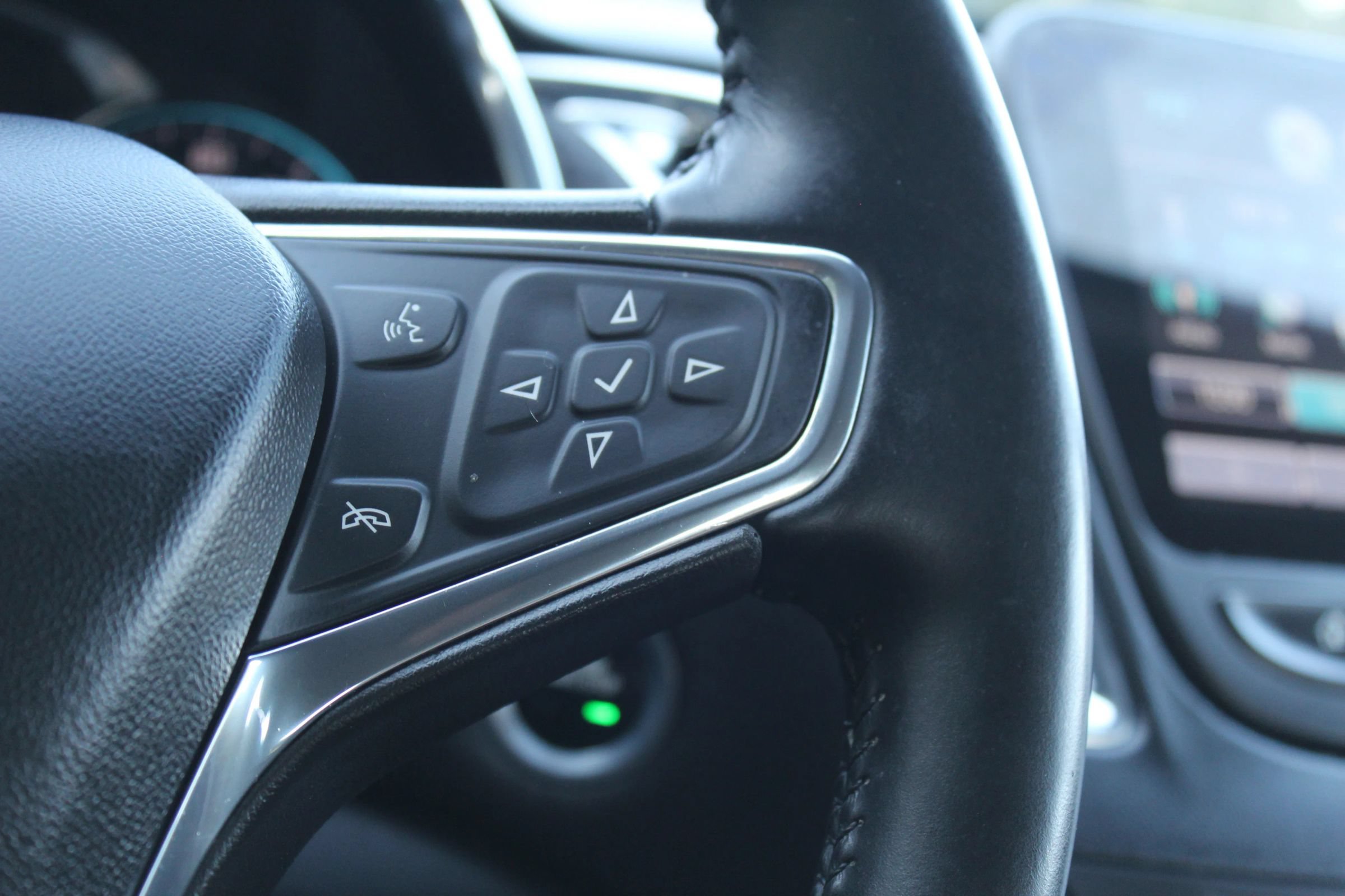 Used 2016 Chevrolet Malibu LT FWD image 27