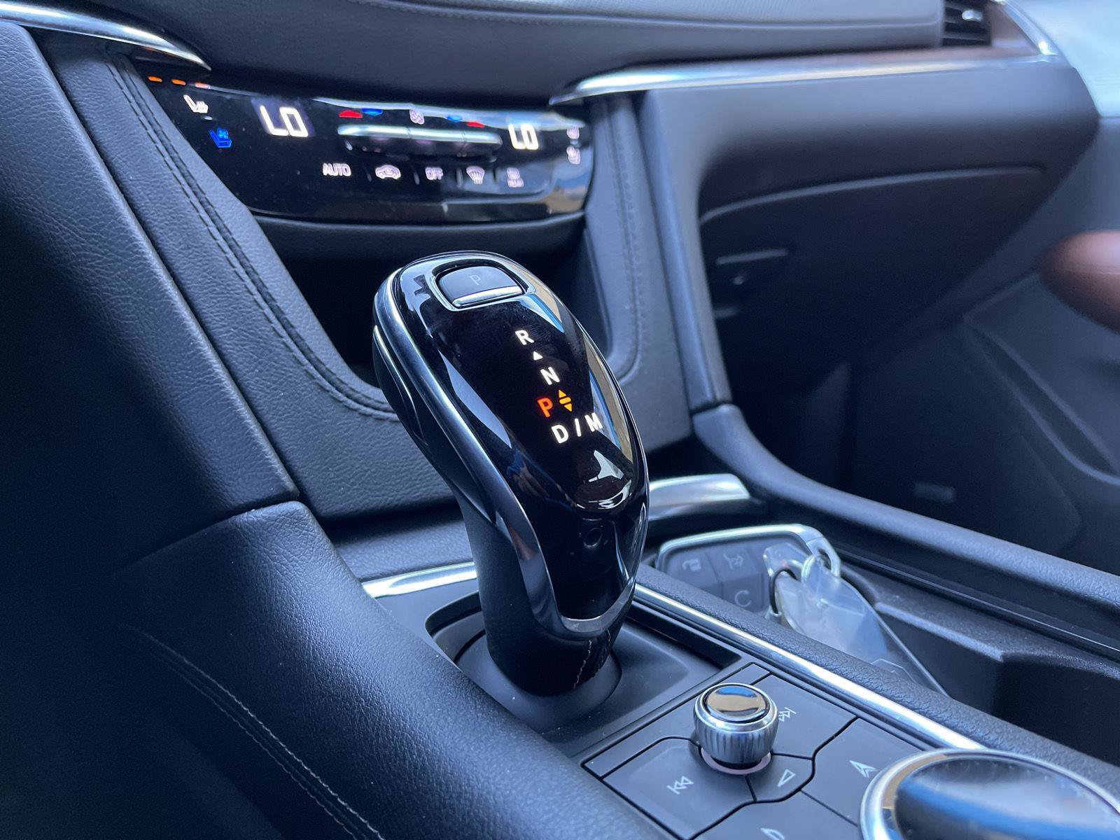 Used 2024 Cadillac XT5 Sportv w/ Technology Package AWD/4WD image 33