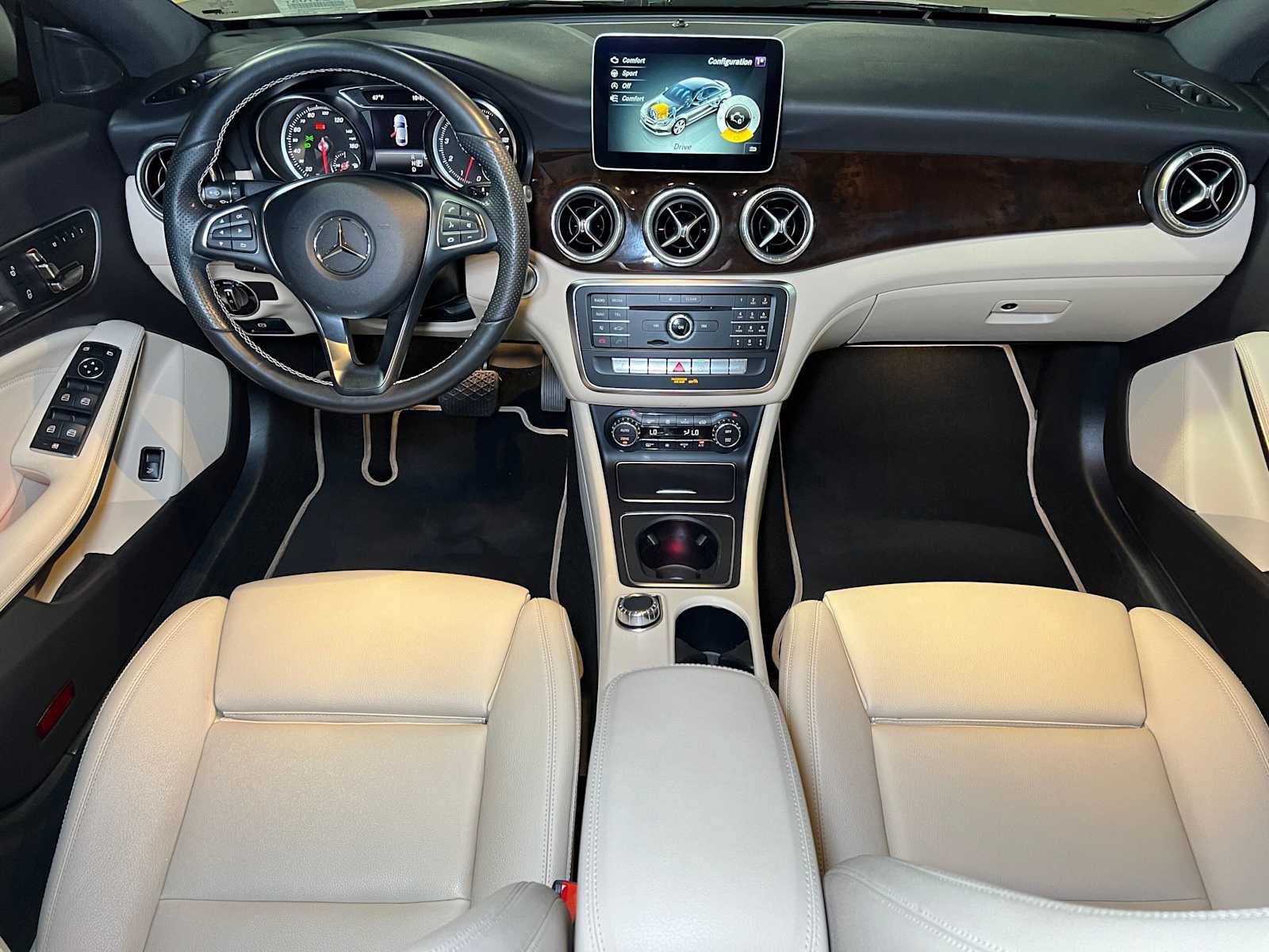 Certified 2019 Mercedes-Benz CLA 250 4MATIC image 40
