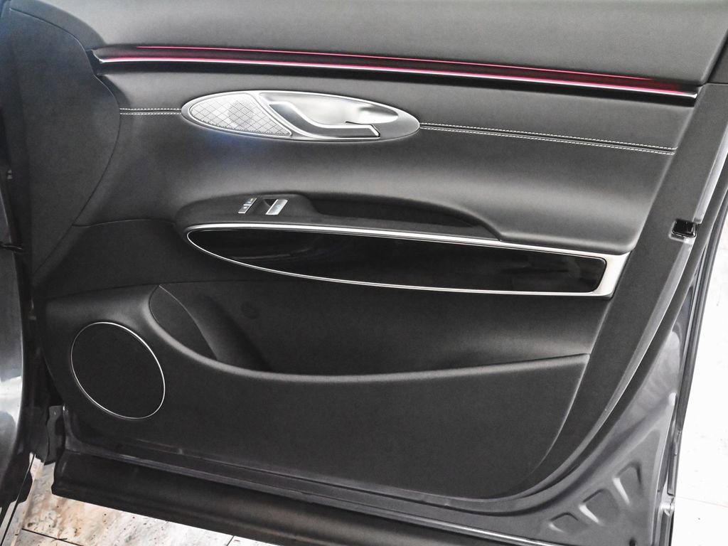 Used 2026 Genesis GV70 2.5T AWD/4WD image 12