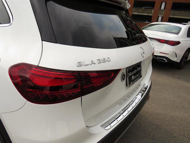 Used 2025 Mercedes-Benz GLA 250 4MATIC image 27