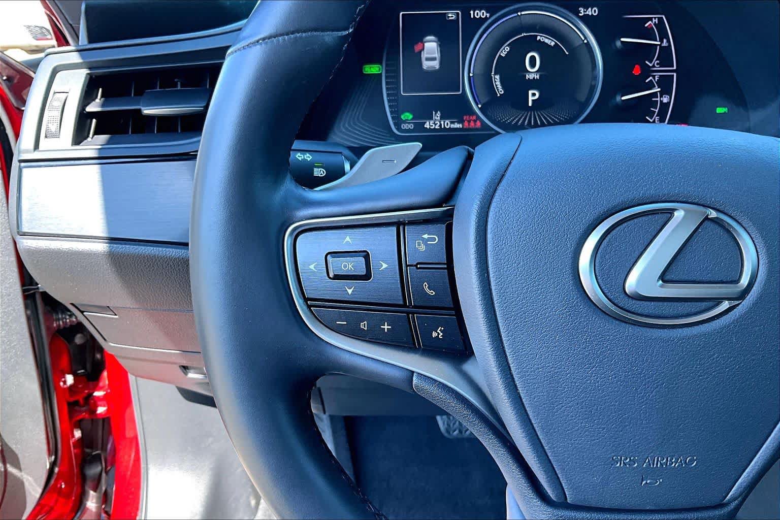 Used 2022 Lexus ES 300h w/ Premium Package FWD image 22