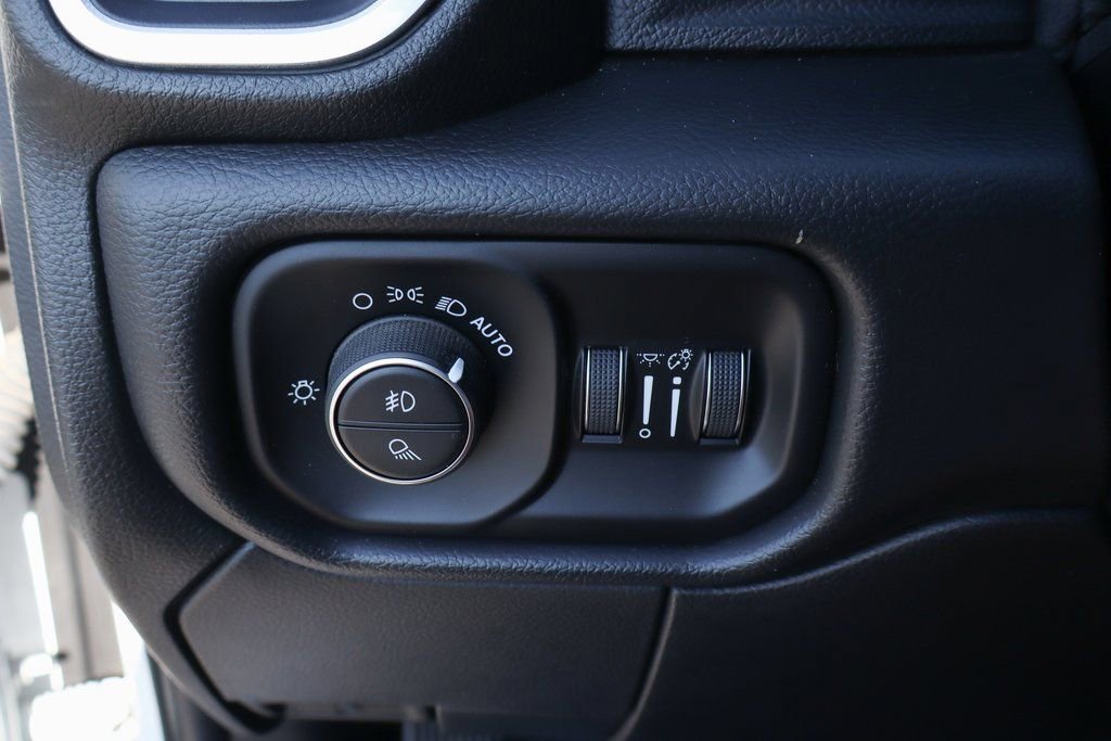 Used 2020 RAM 2500 Laramie w/ Night Edition image 22