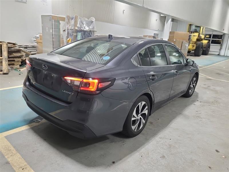 Used 2020 Subaru Legacy Premium image 11