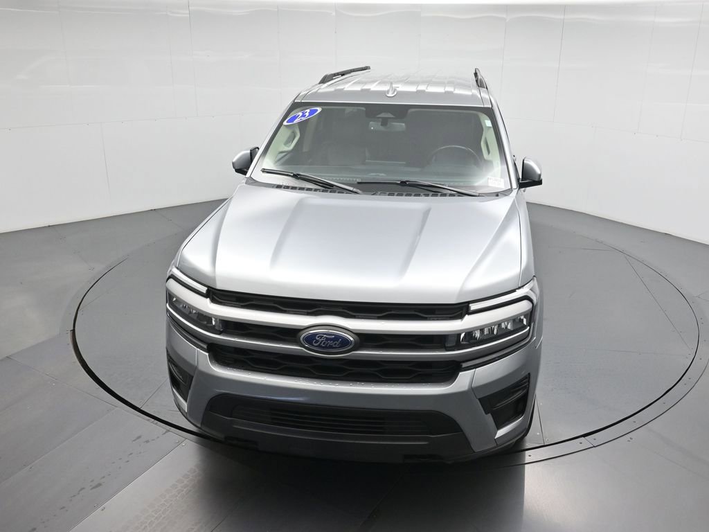 Used 2023 Ford Expedition Max XLT image 39