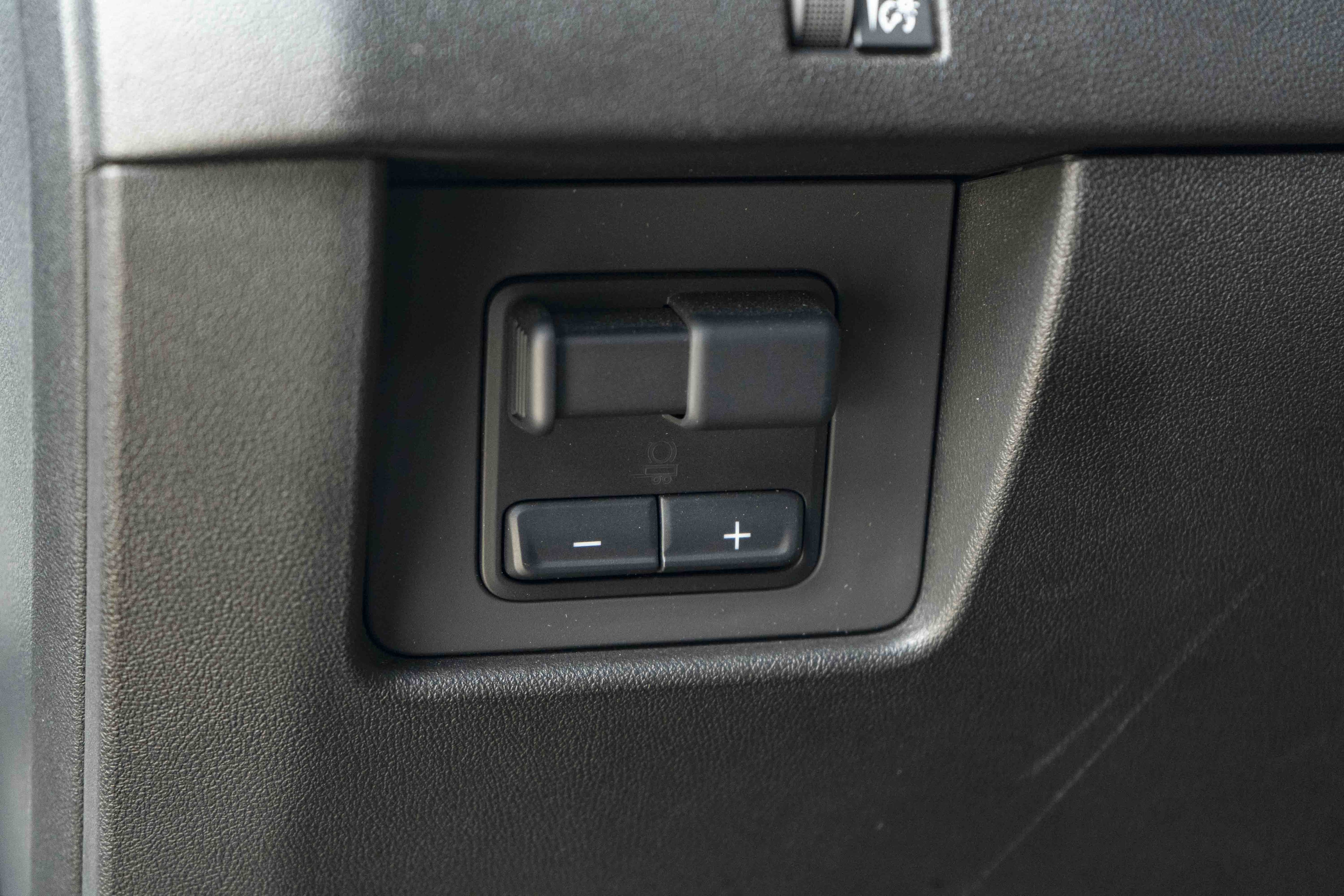 Used 2024 Chevrolet Colorado ZR2 AWD/4WD image 39