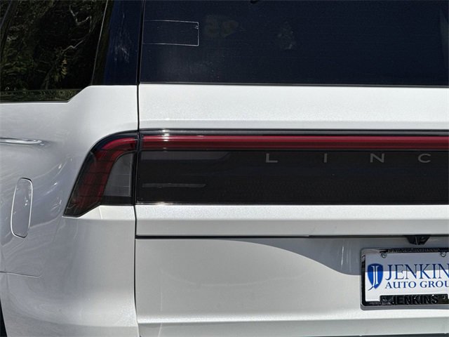 New 2025 Lincoln Navigator L Reserve image 10