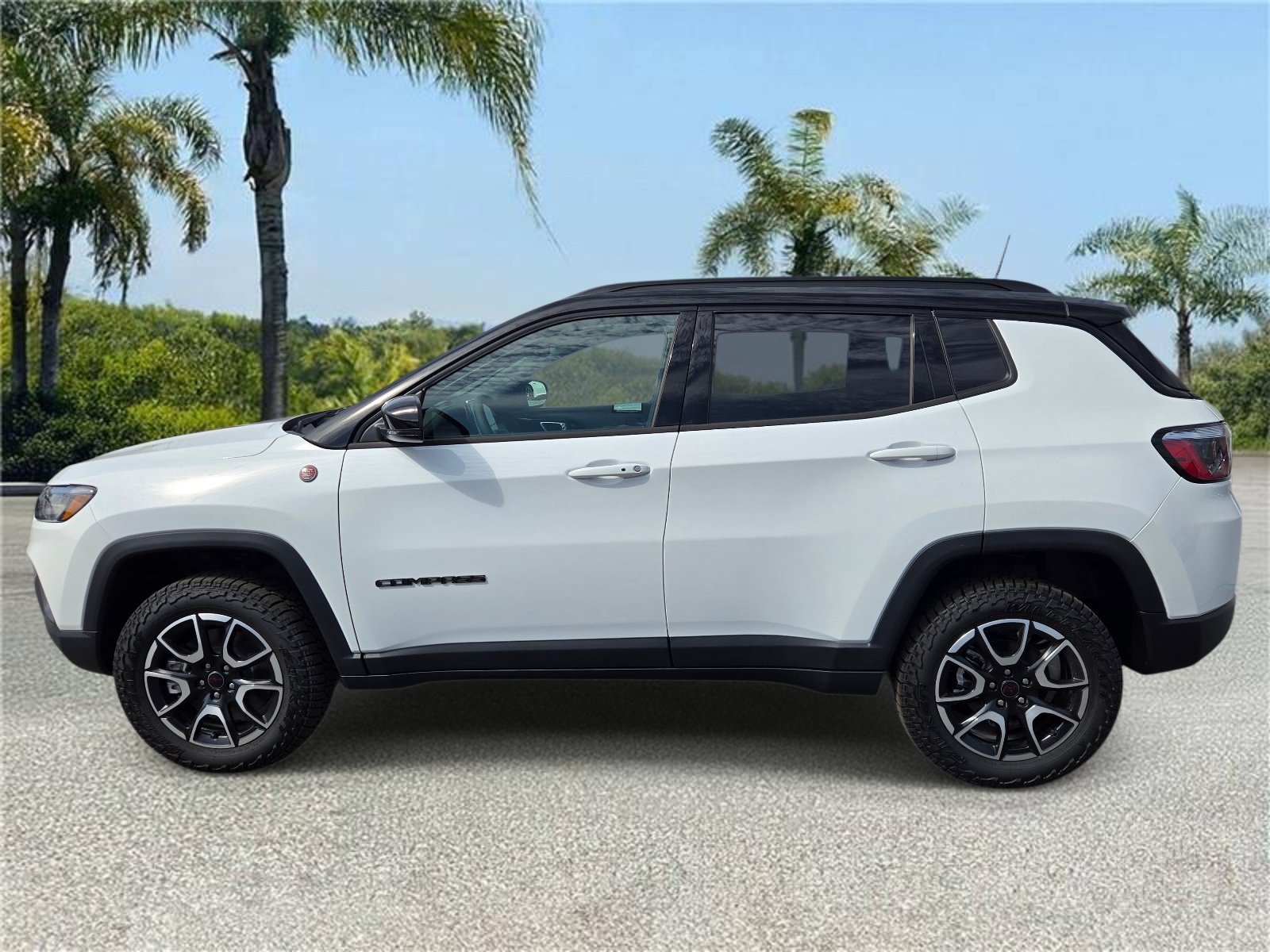 New 2026 Jeep Compass Trailhawk AWD/4WD image 2