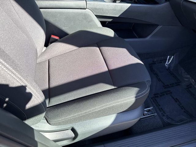 Used 2025 Nissan Rogue S image 10