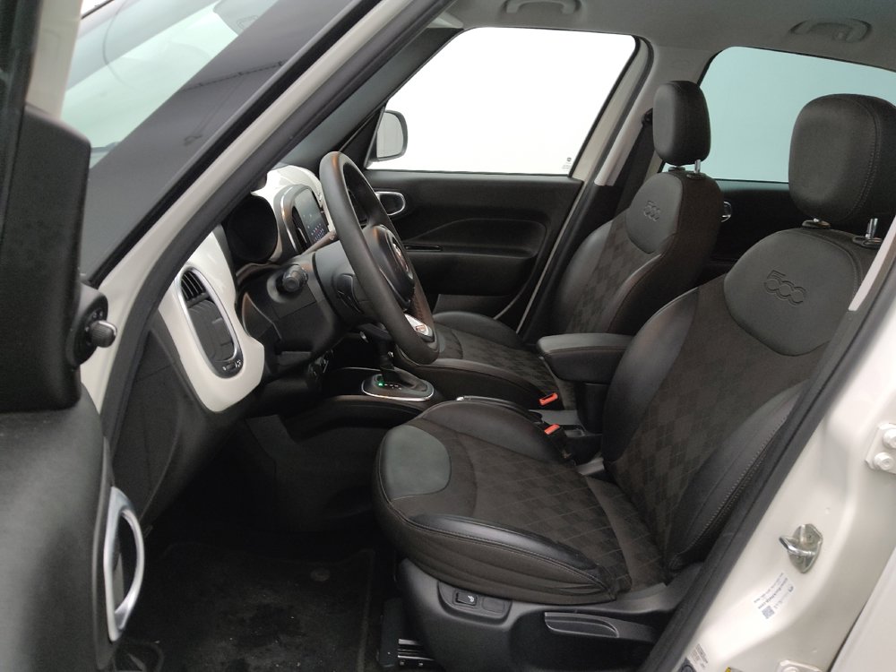 Used 2019 FIAT 500L Pop w/ Popular Equipment Group FWD image 17