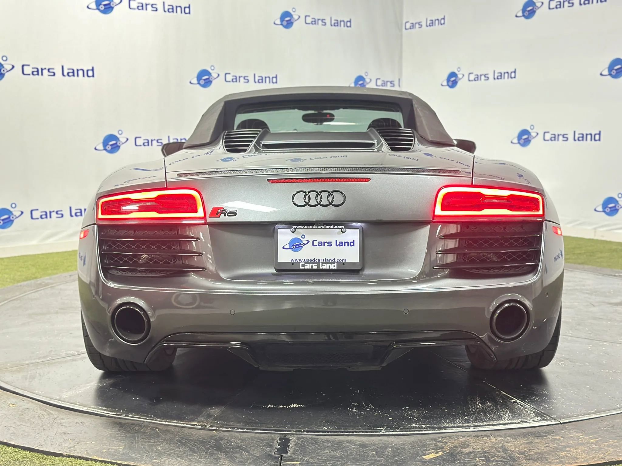 Used 2015 Audi R8 V8 w/ Full Leather Package image 3