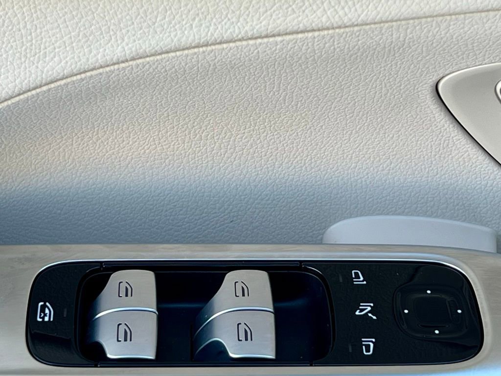 Certified 2024 Mercedes-Benz C 300 4MATIC Sedan image 30