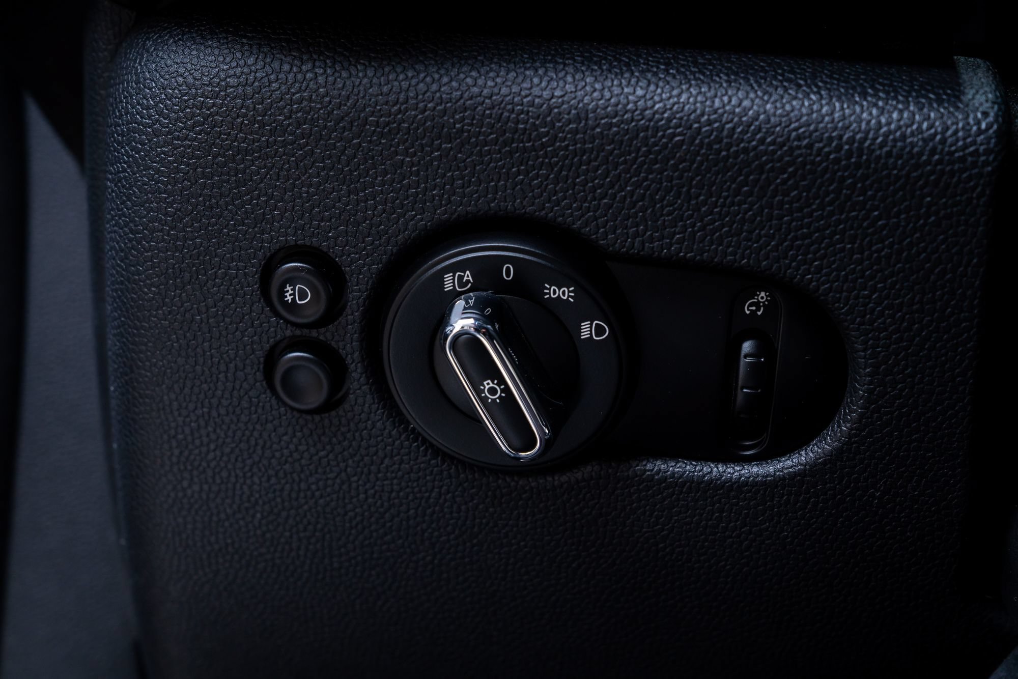 Used 2019 MINI Cooper S w/ Signature Upholstery Package FWD image 15