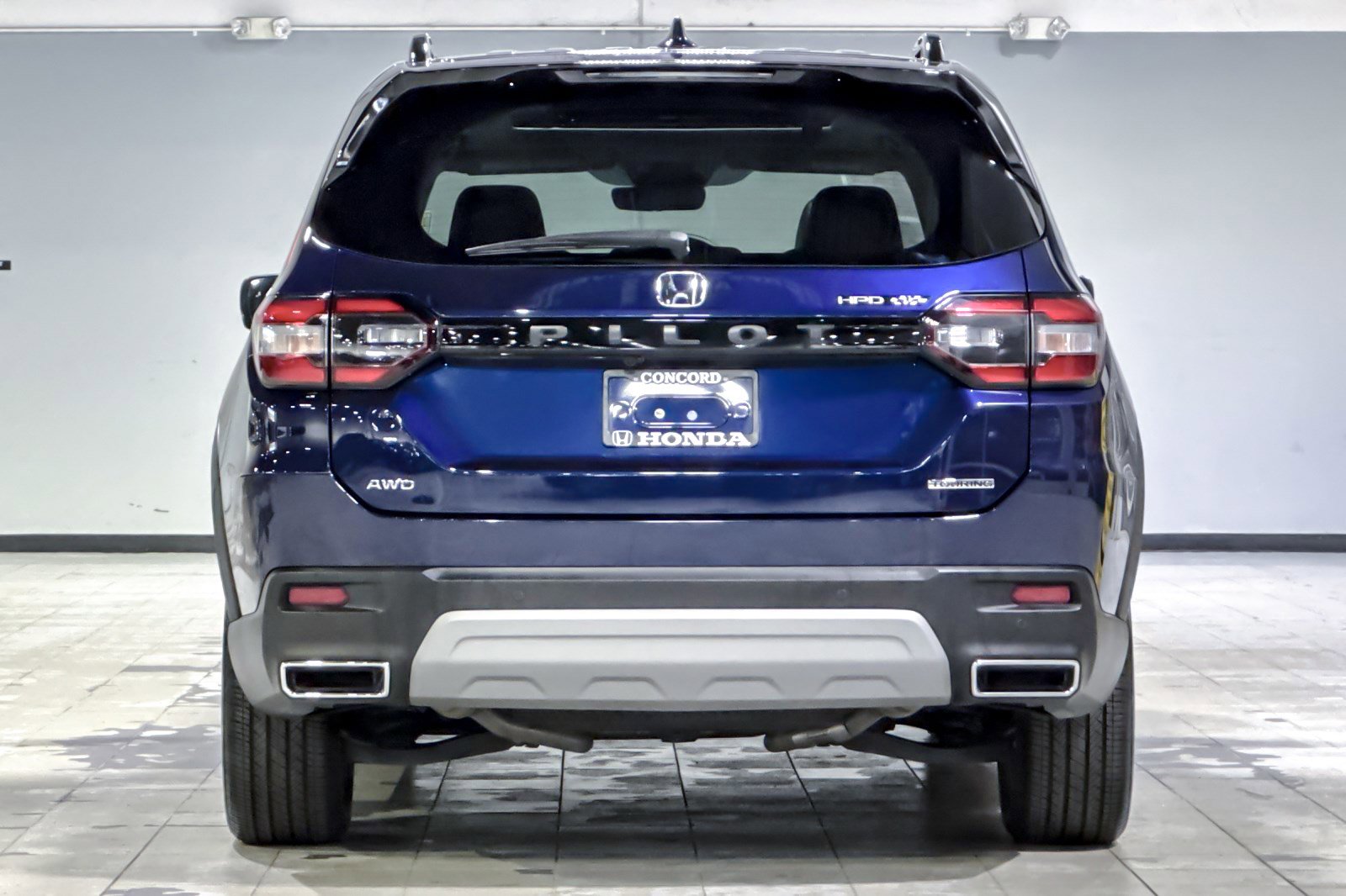 Certified 2024 Honda Pilot Touring image 9