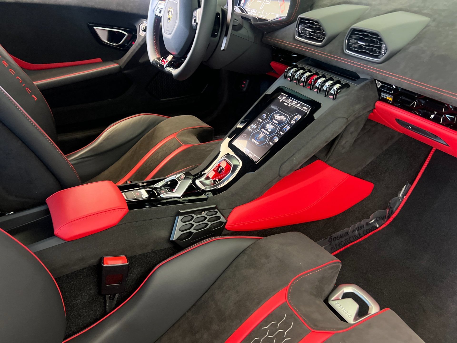 Used 2024 Lamborghini Huracan Tecnica RWD image 32