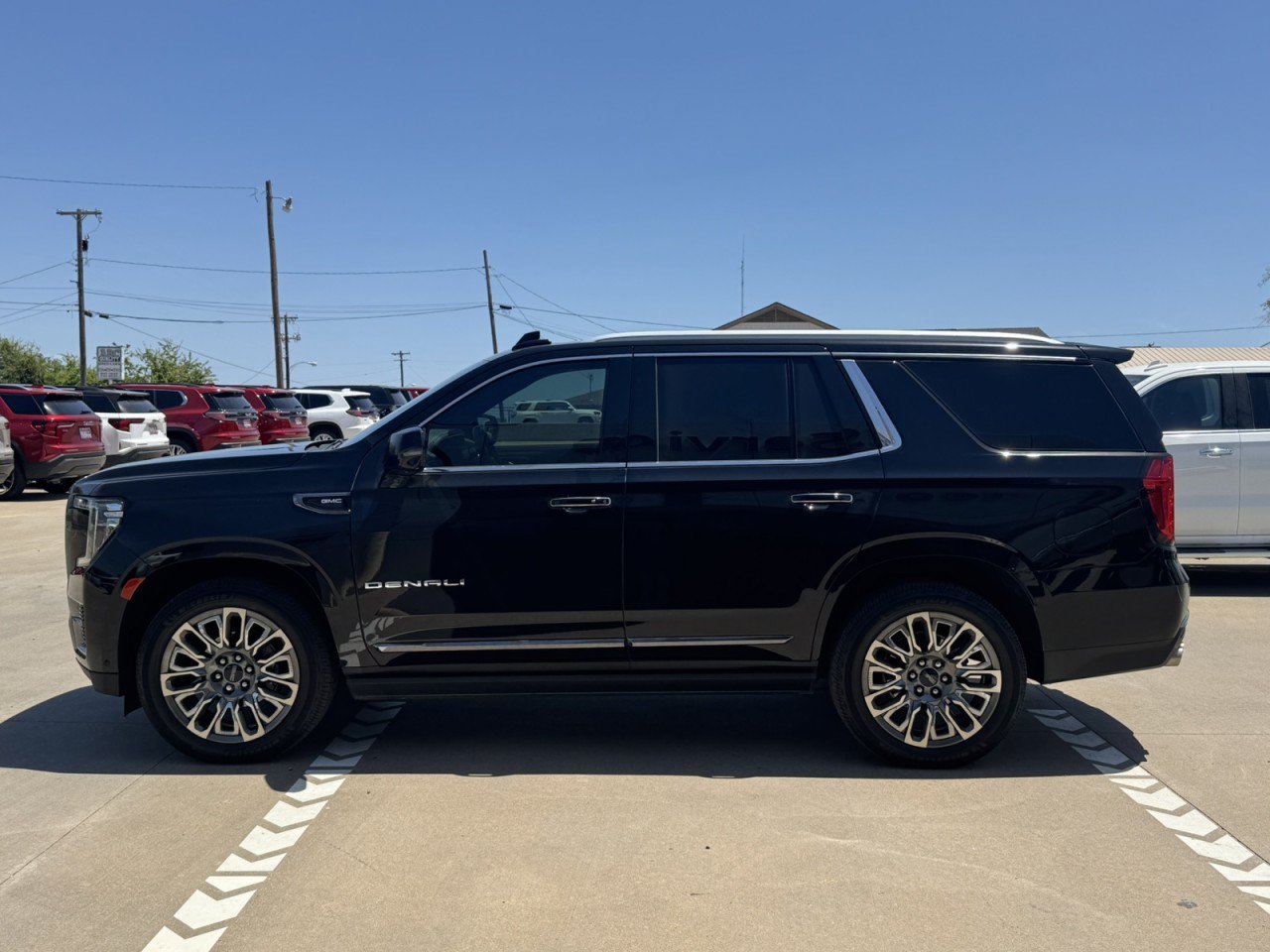 Certified 2023 GMC Yukon Denali Ultimate AWD/4WD image 4