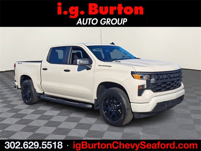 New 2026 Chevrolet Silverado 1500 Custom w/ LPO, Dark Essentials Package