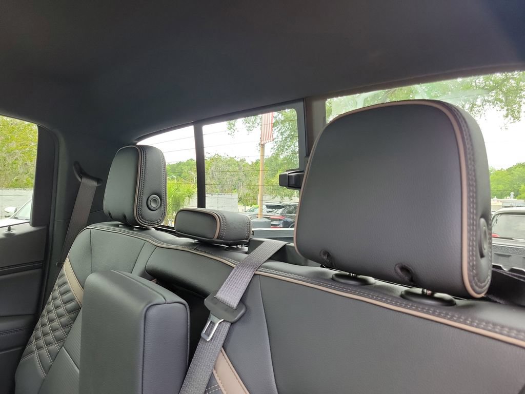 Used 2026 GMC Canyon Denali AWD/4WD image 14