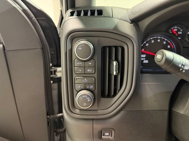 New 2026 Chevrolet Silverado 1500 Custom w/ Turbomax Blackout Package AWD/4WD image 15