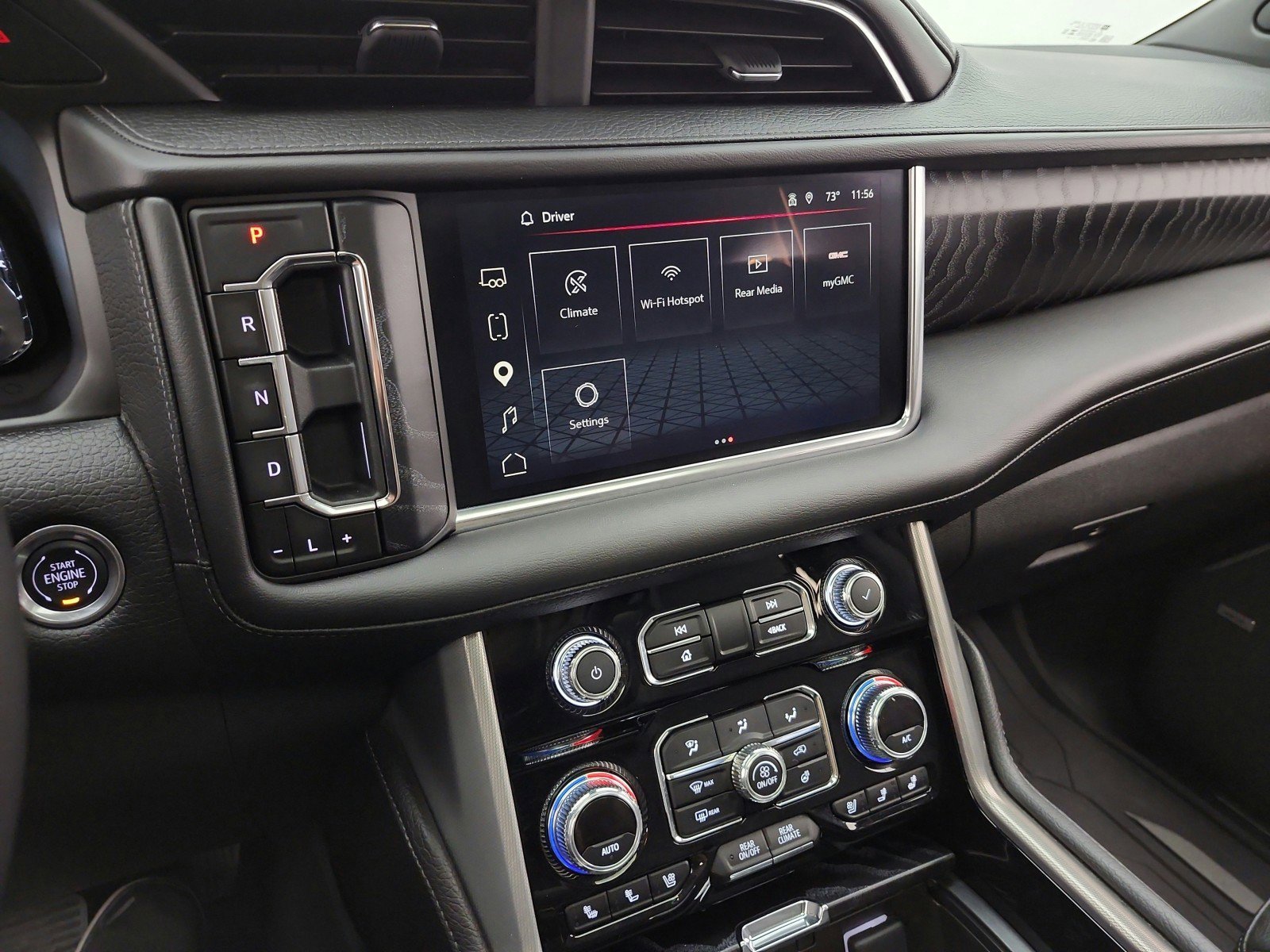 Used 2024 GMC Yukon XL Denali w/ Advanced Technology Package AWD/4WD image 10