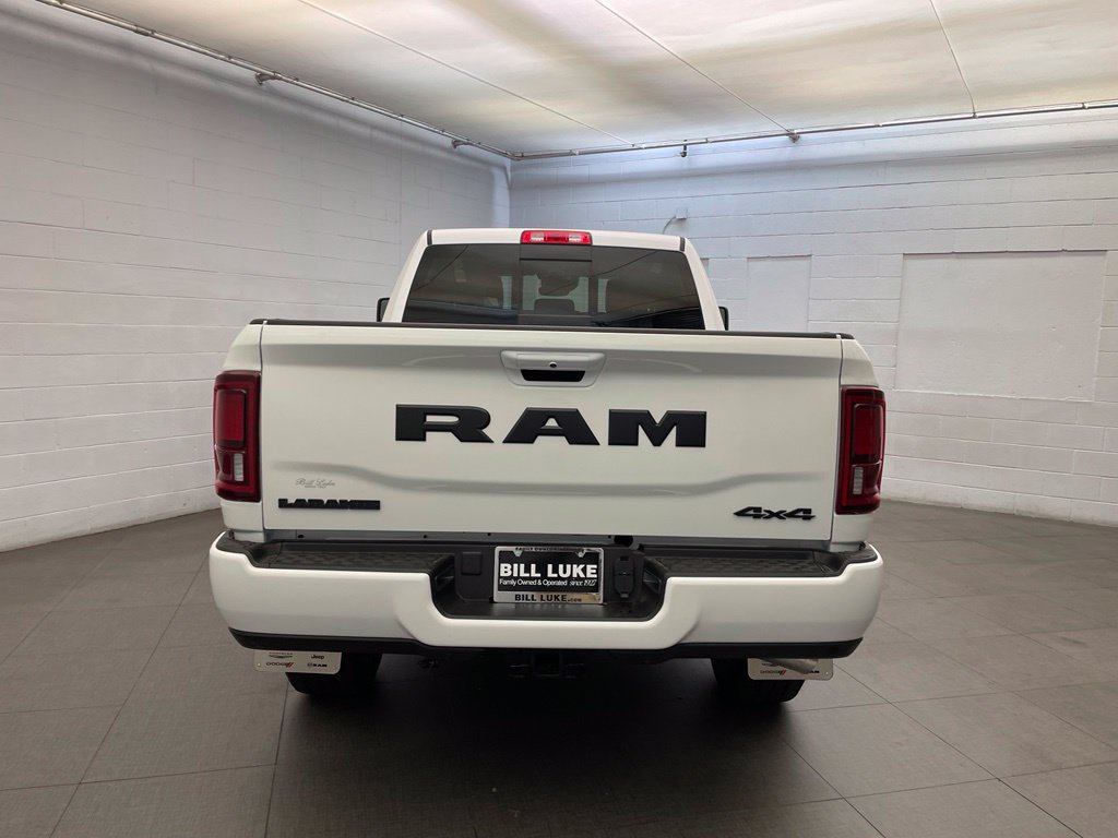 New 2026 RAM 2500 Laramie w/ Night Edition AWD/4WD image 4
