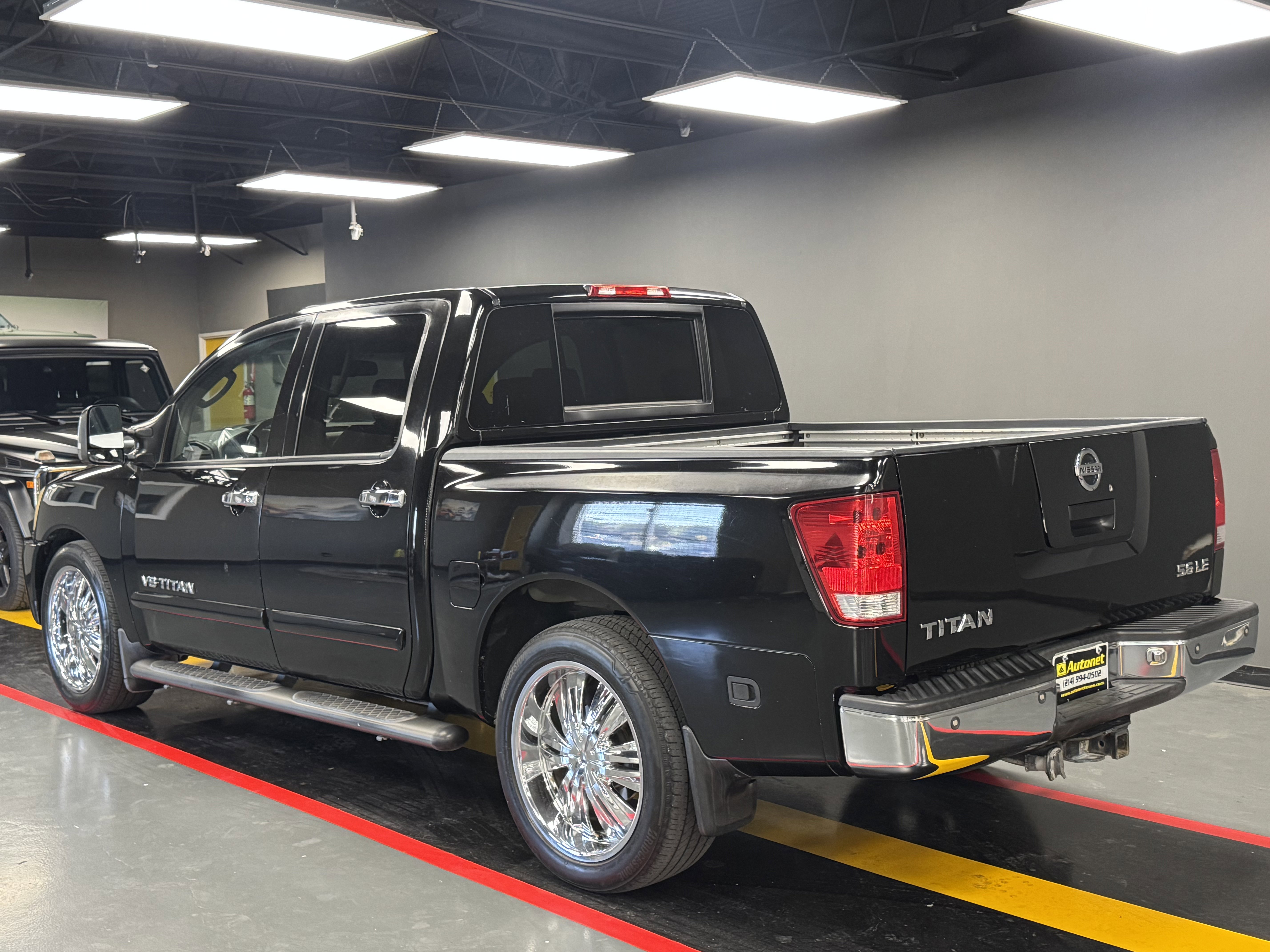 Used 2006 Nissan Titan LE w/ (S01) Side-Airbag Pkg w/ VDC image 4