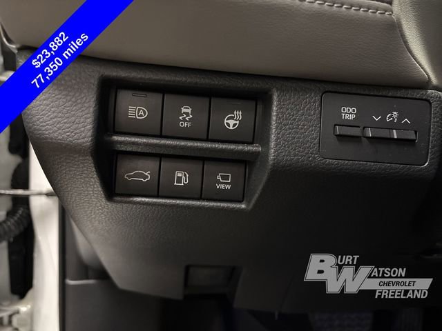 Used 2019 Toyota Avalon Limited image 18