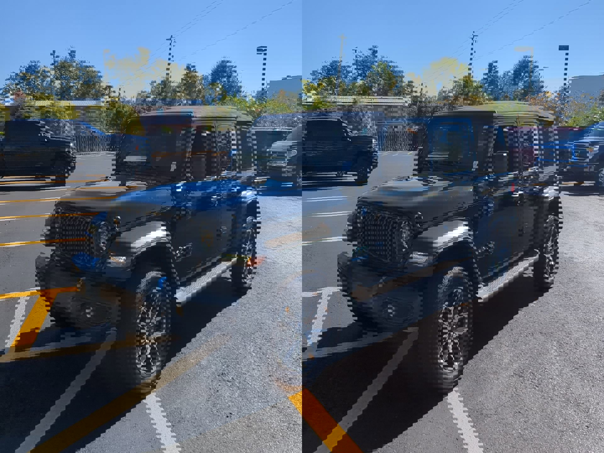 Used 2024 Jeep Wrangler Sport S w/ LED Headlamp & Fog Lamp Group image 10