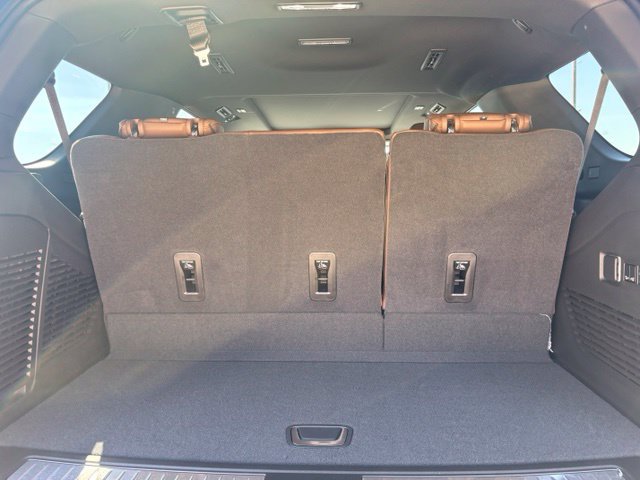 New 2026 Chevrolet Tahoe High Country w/ Sun And Tow Package AWD/4WD image 10