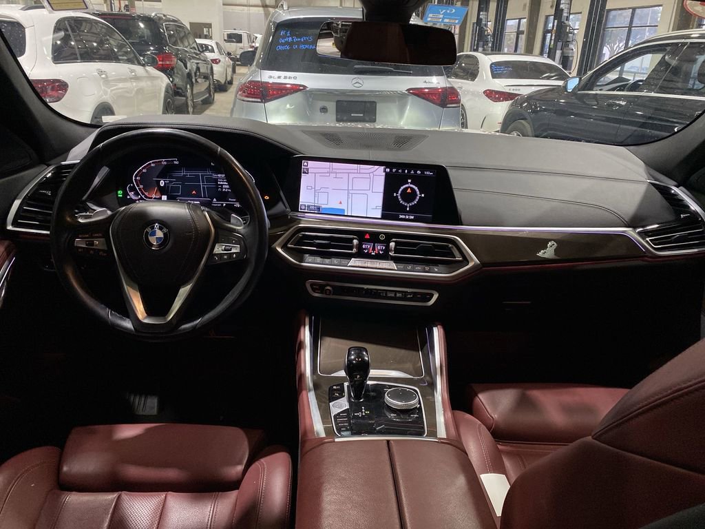 Used 2022 BMW X6 xDrive40i w/ Premium Package image 2