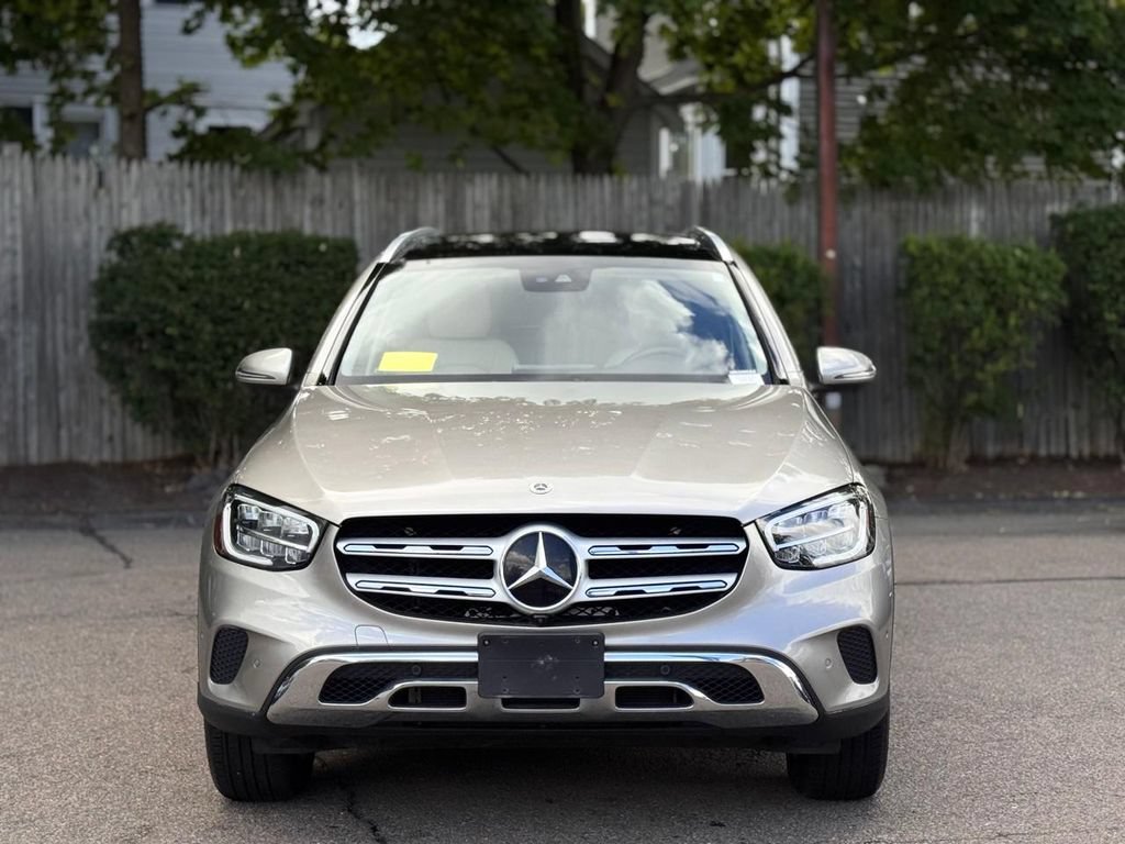 Used 2022 Mercedes-Benz GLC 300 4MATIC w/ Multimedia Package Lite image 9