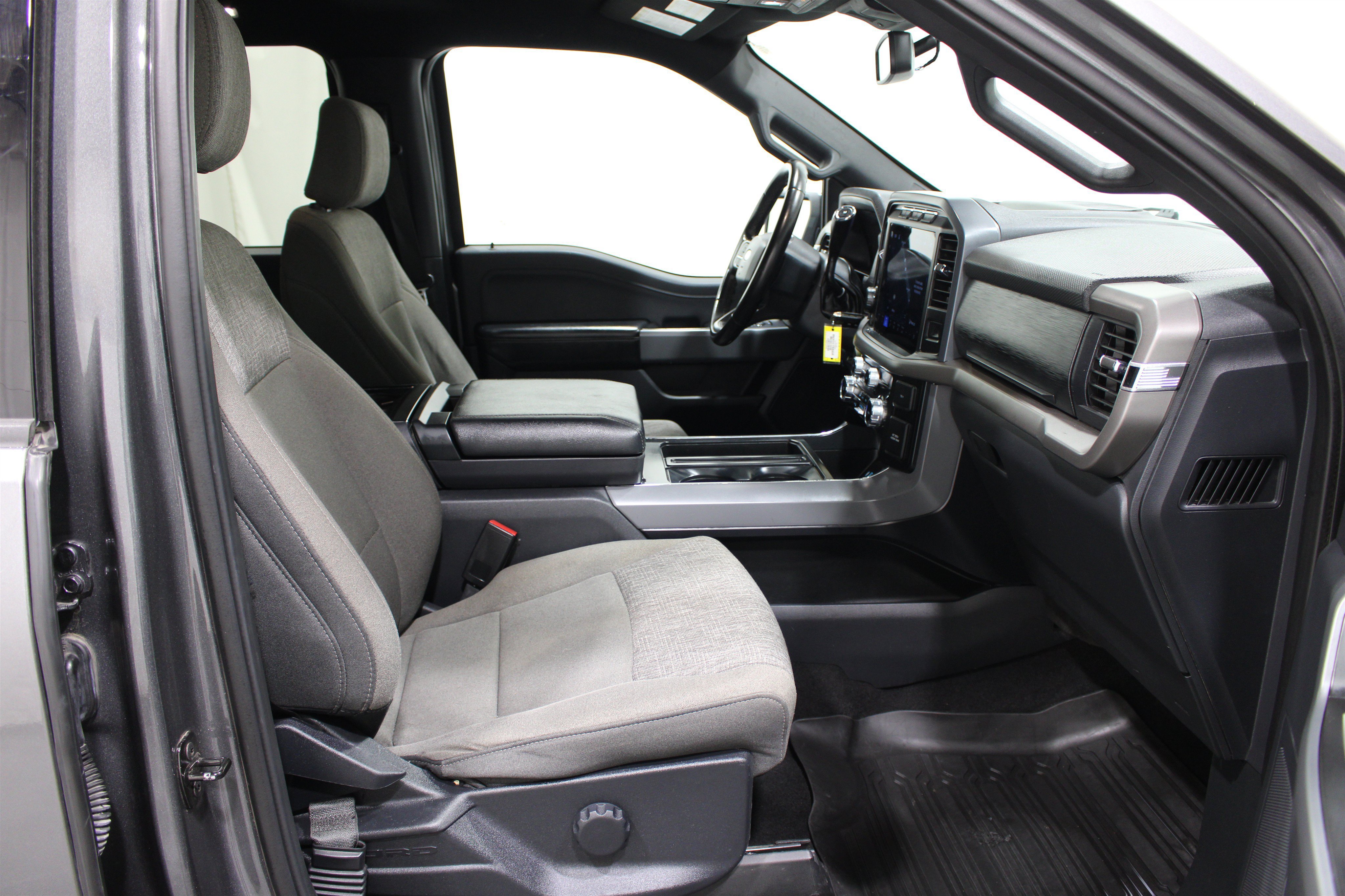 Used 2024 Ford F150 XLT w/ FX4 Off-Road Package AWD/4WD image 22