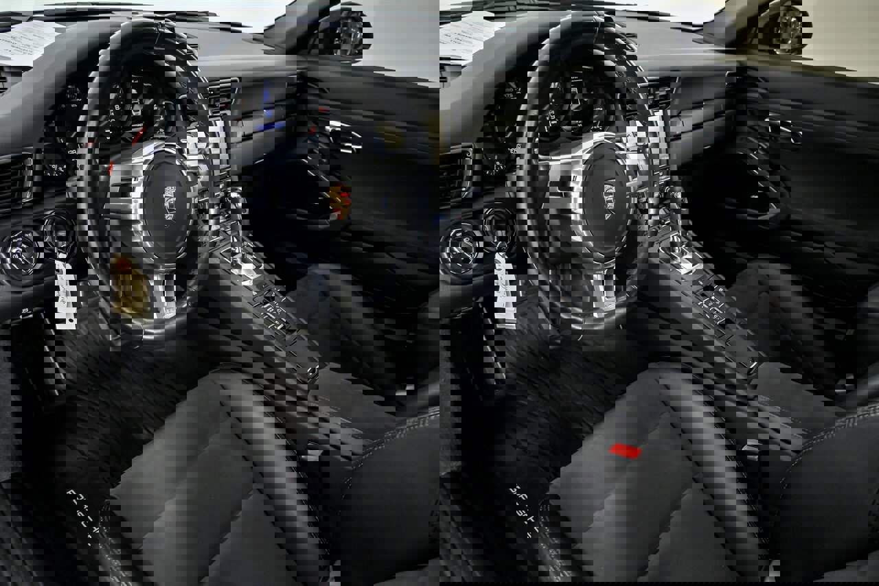 Used 2015 Porsche 911 Carrera GTS image 18