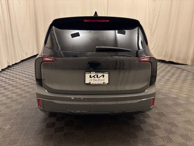 Certified 2024 Kia Telluride LX image 6