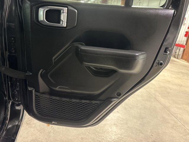 Used 2025 Jeep Wrangler Sport image 9