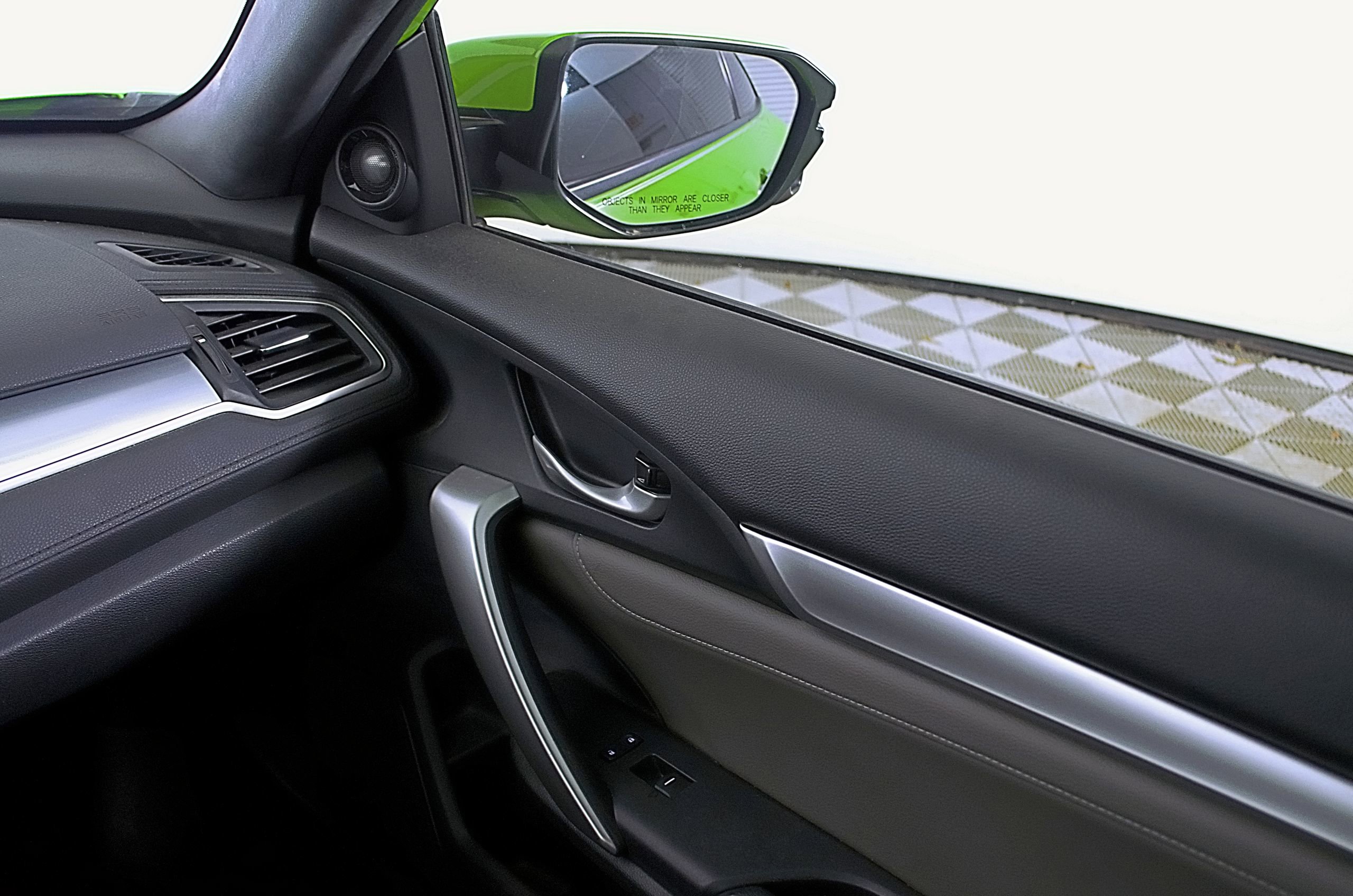 Used 2016 Honda Civic Touring image 18