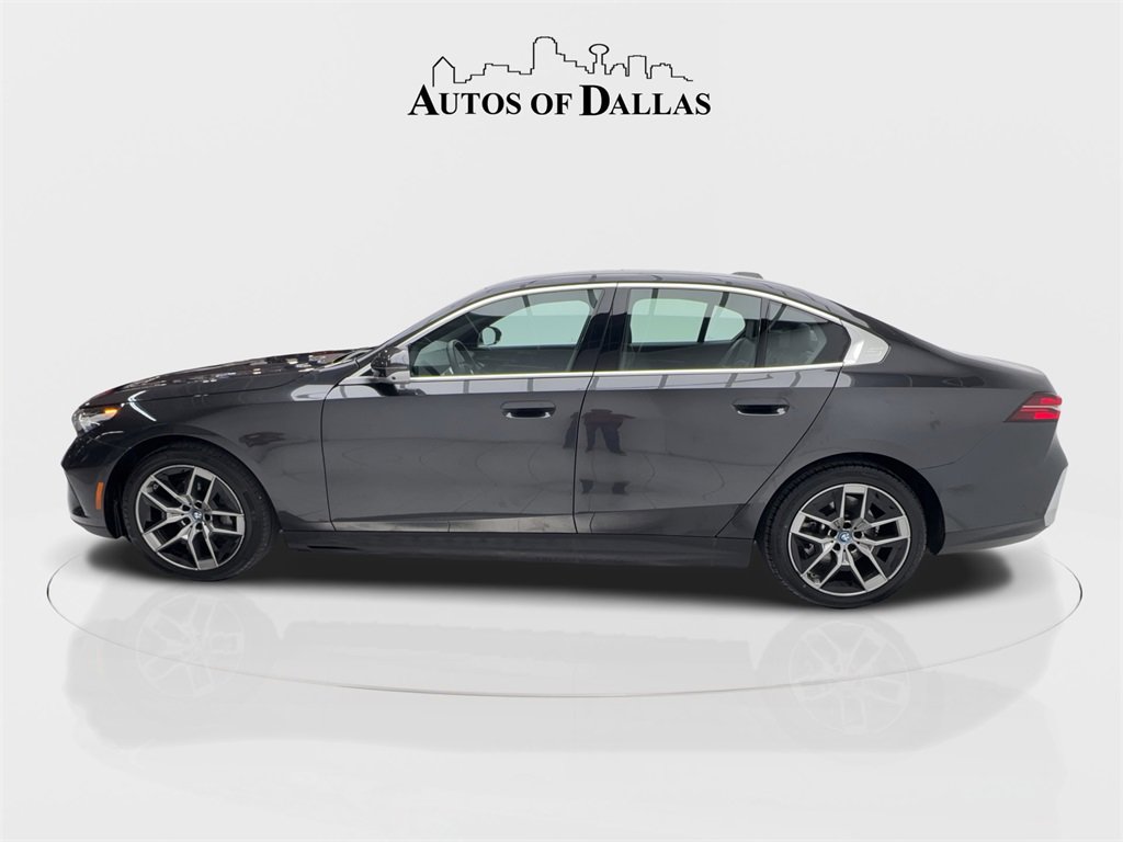 Used 2024 BMW i5 eDrive40i image 6