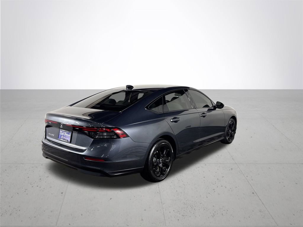 Used 2025 Honda Accord SE image 6