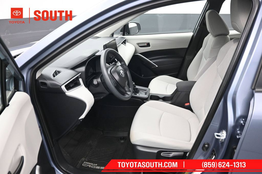 Certified 2026 Toyota Corolla Cross L AWD/4WD image 9